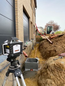 Installation d'un système d'égouttage photo 1 de 3